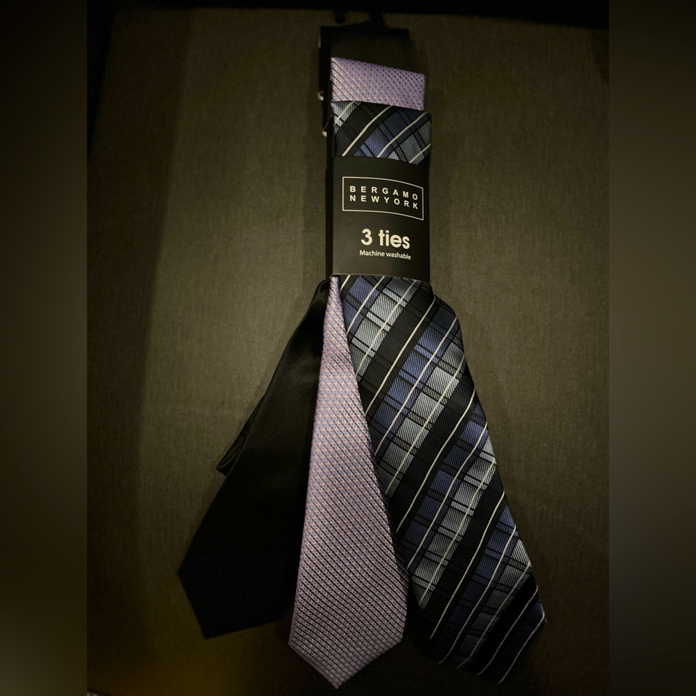 BERGAMO New York Ties Set of 3 for Wedding Party Office Church